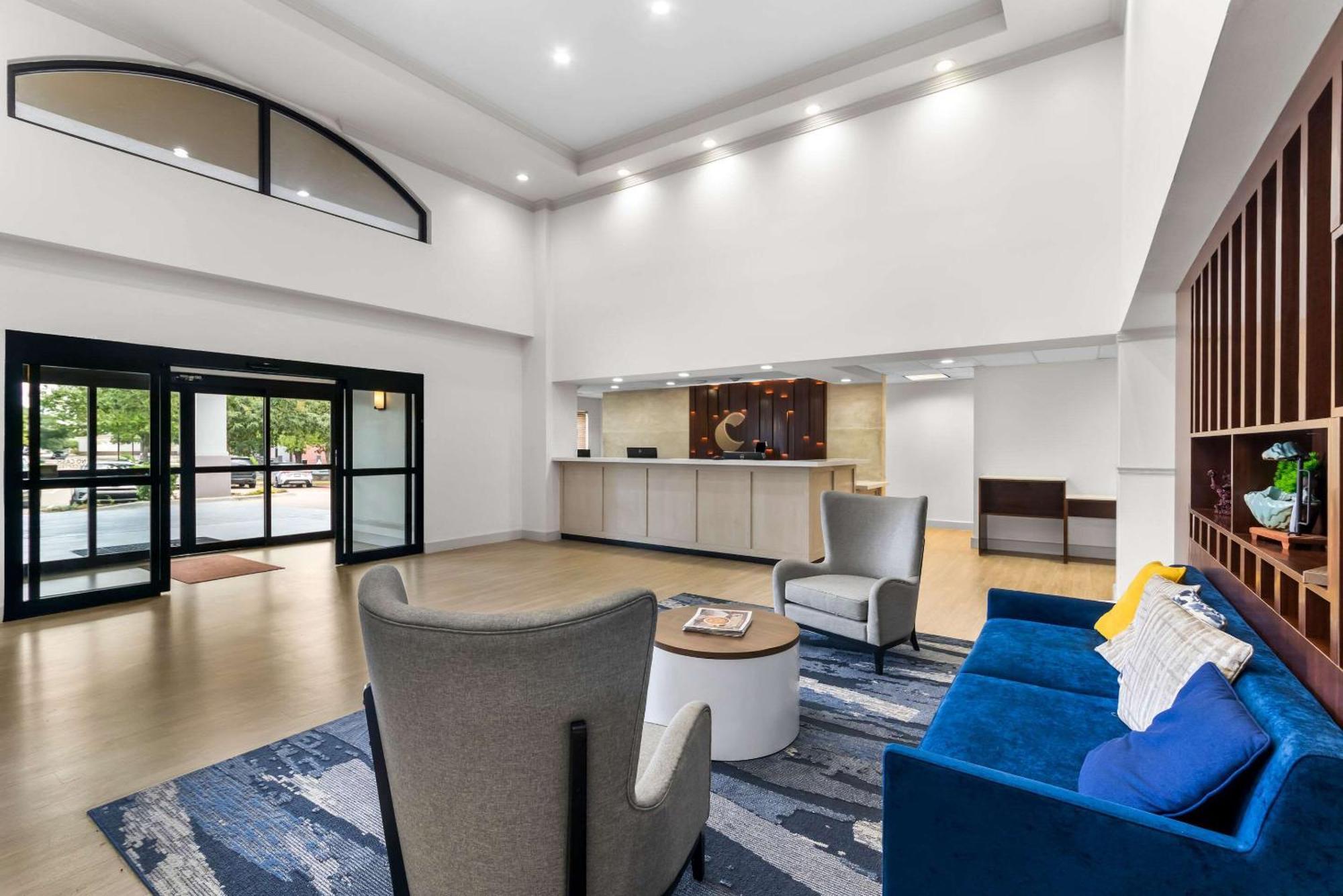 Comfort Suites Austin Airport Екстериор снимка